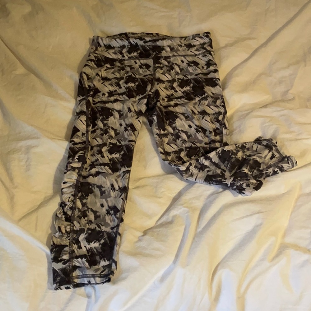 Girl’s XL Target Capri leggings